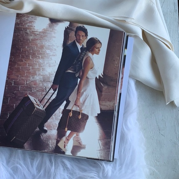 Louis Vuitton 2012 collection photo book - Picture 8 of 11